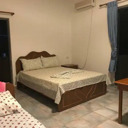 Ulaj Hotel Shëngjin